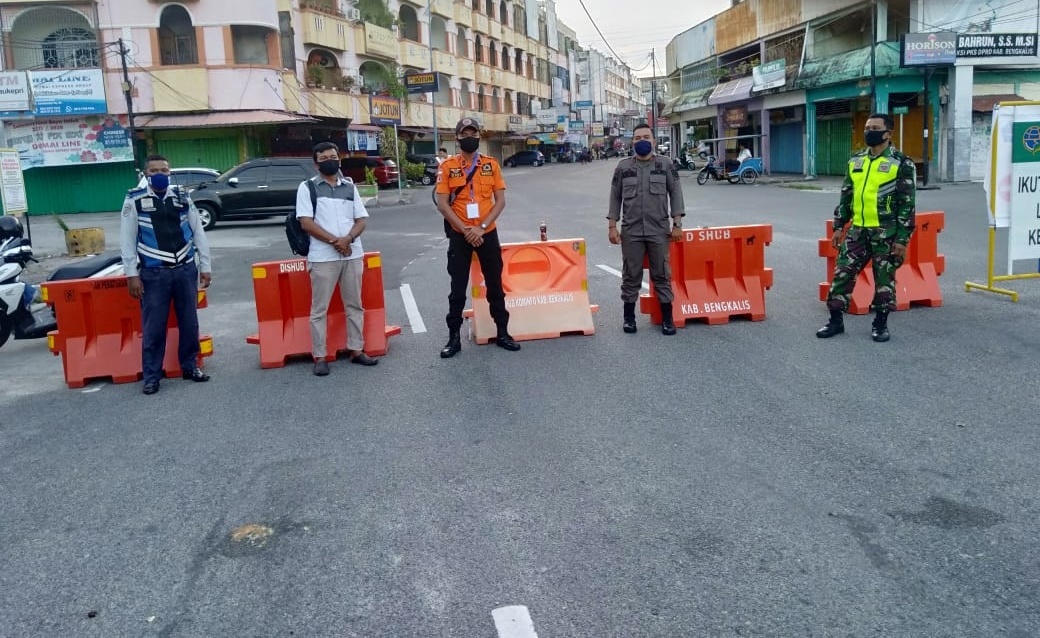Koramil 01/Bengkalis Kerahkan Babinsa Pantau PSBB di Chek Poin