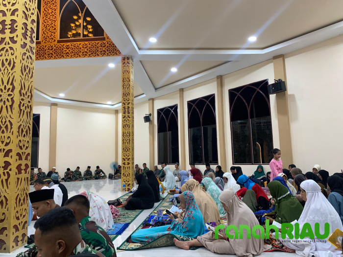 Satgas Yonzipur 5/ABW : Semarak Malam Nisfu Syakban dengan Majelis zikir dan Doa