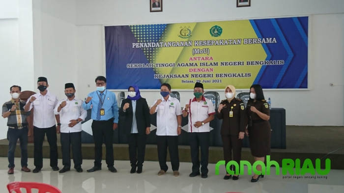 STAIN Bengkalis Lakukan MoU Dengan Kejari Bengkalis
