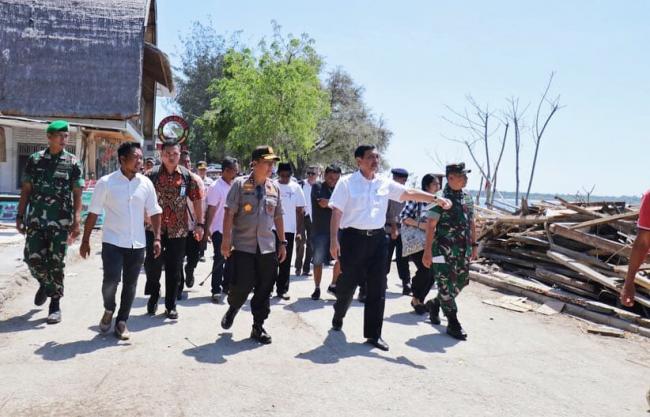 Menko Luhut: Wisatawan Mulai Datang Kembali ke Gili Trawangan
