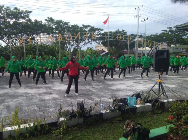  Persit KCK Kodim 0303/Bengkalis Adakan Arisan Bulanan dan Senam Kebugaran