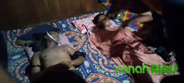 Dua Warga Desa Teluk Lancar Tersambar Petir Saat Mencari Kepah di Pantai