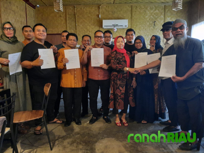 Sampaikan hajat maju di bursa calon Ketua Peradi Pekanbaru, Dewi Septriany banjir dukungan Senior