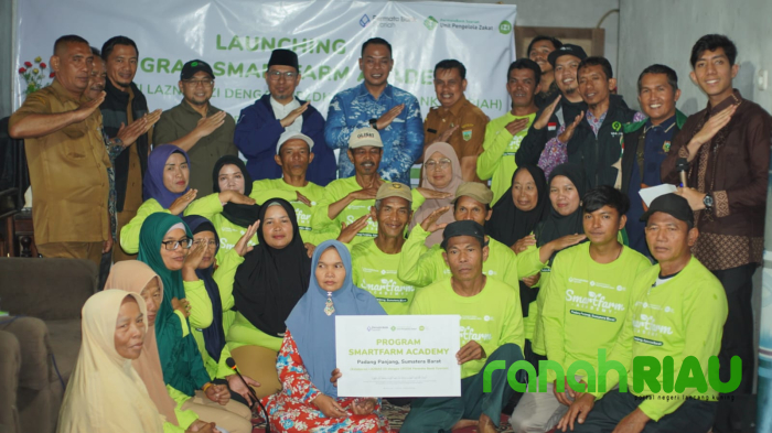 Dari Zakat jadi Harapan: Smart Farm Akademi Hadirkan Masa Depan Baru bagi Petani Padang Panjang