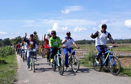  Meriah.. 400 Peserta Sepeda Santai sambut HUT Kabupaten Kuansing