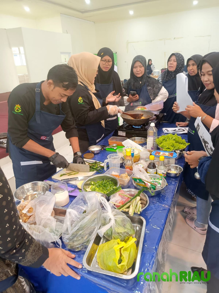 Dorong UMKM Ciptakan Pangan Kekinian Berbasis Kearifan Lokal, PT IKPP gelar Pelatihan Tata Boga