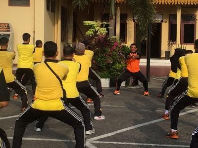 Tubuh Bugar Otot Segar, Ini Dia Senam Fit Club Ala Polresta Pekanbaru