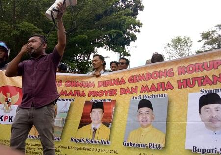 FORPEMANAS Tuding Sejumlah Pejabat Koruptor, Aksi Sempat Tegang, Wakil Ketua DPRD Riau Sampaikan Ini