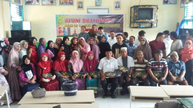 Alumni SMPN 1 Kuantan Mudik Angkatan 89 Kembali Bersatu di Reuni
