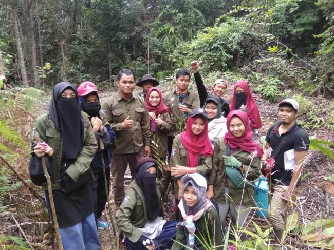 Komunitas Pencinta Anggrek Temukan Anggrek Hitam 