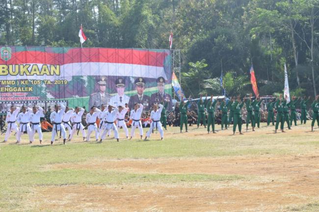 Ketulusan Serda Eman Bantu Usaha Rumahan Warga Jatisari