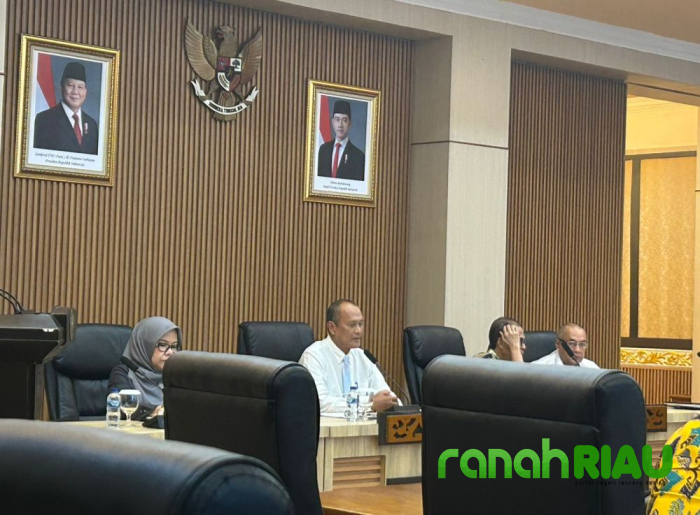TAPD Riau Rapat dengan Tim Transisi terkait APBD 2025