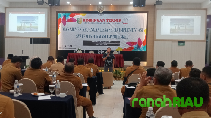 Sokong Pemerintahan Desa Berkualitas, Pemkab Kuansing Berangkatkan 92 Kades Bimtek di Batam