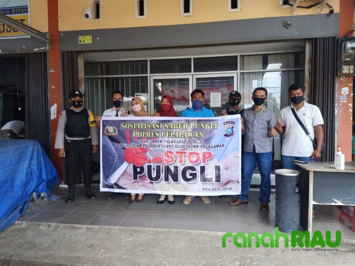 Sosialisasi saber pungli Polsek Ukui dilingkungan pelayanan Publik 