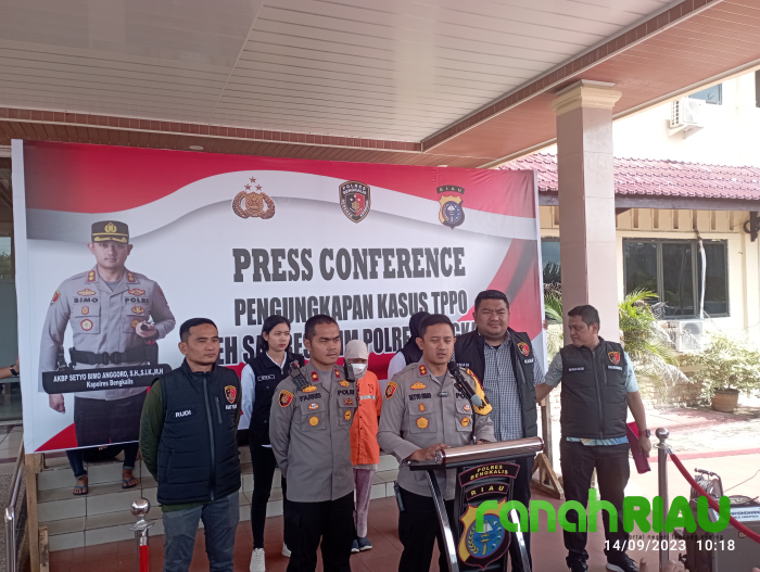 Polres Bengkalis Tangkap 30 Orang PMI Akan Berangkat ke Malaysia Secara Ilegal