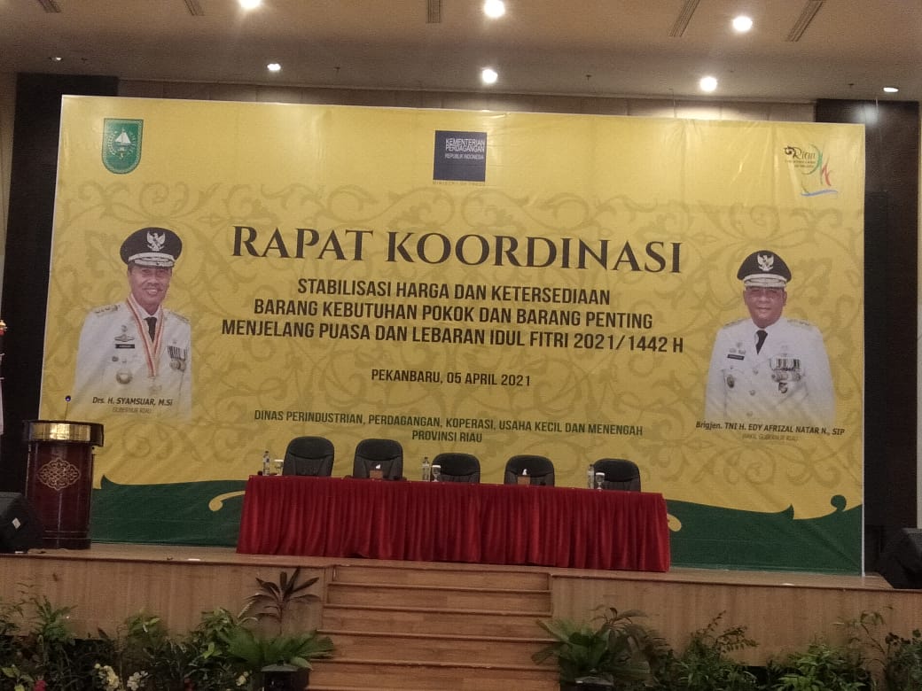 Kadis Disdagperin Bengkalis Hadiri Rakor Stabilisasi Harga Bahan Pokok di Pekanbaru