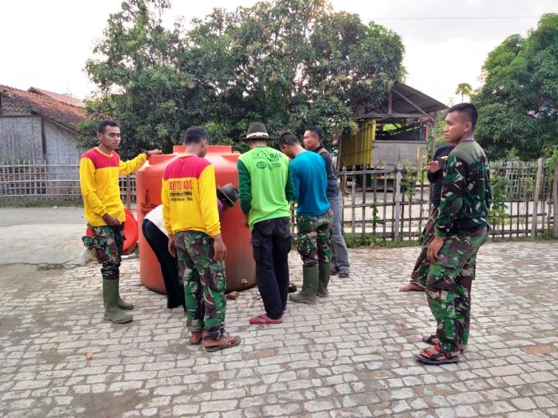 Atasi Krisis Air Bersih Satgas TMMD Tegal Siapkan Tangki Air