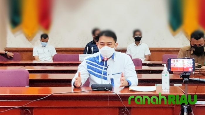 Sikapi Aksi Penolakan Omnibus LAW, Pimpinan DPRD Riau Layangkan Surat Resmi Ke Presiden