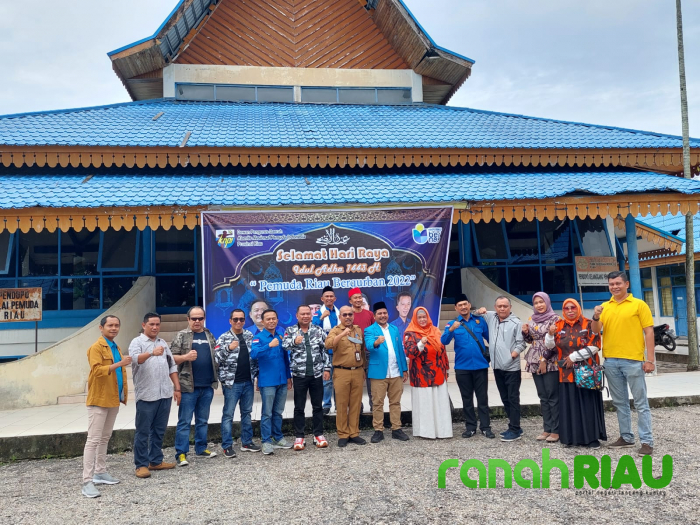 DPD KNPI Riau gelar penyembelihan hewan kurban di Rumah pergerakan Pemuda