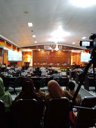 Agendakan penyampaian pandangan akhir terhadap LPJ APBD Tahun 2017