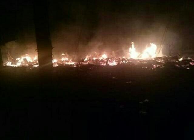 Si Jago Merah Lalap Pasar Logas, 10 warung Ludes terbakar