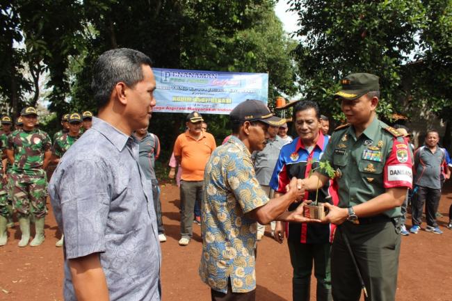 Warga Kampung Cakung Apresiasi Pembagian Bibit Pepaya California