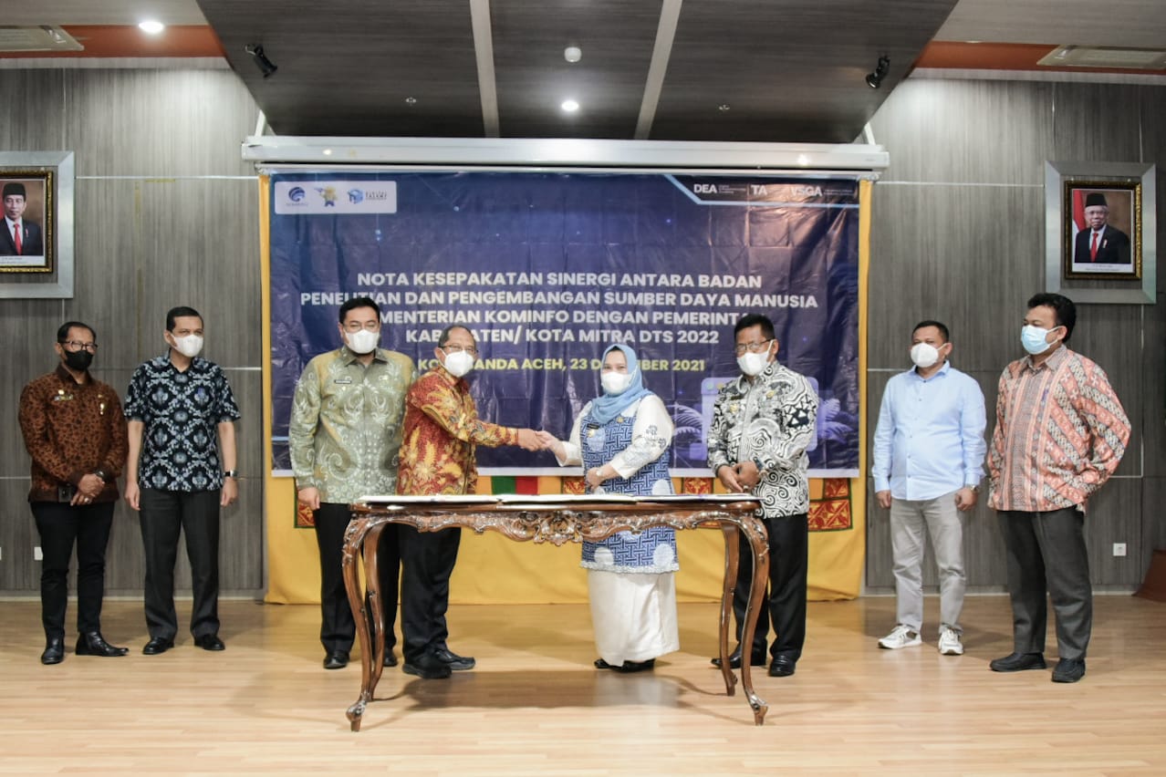 Bupati Bengkalis Teken MoU Kerjasama DTS Dengan Kementerian Kominfo