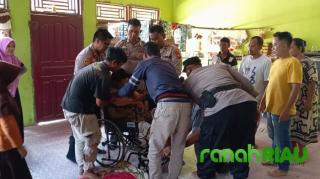 Polsek Kalayang Berikan Edukasi Pemilu Damai, Sekaligus Salurkan Bansos Untuk Warga Disabilitas