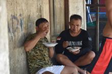 Pengerjaan Aspal Jalan TMMD Riuh