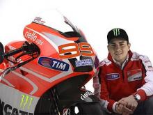 Lorenzo Akui Masih Sulit Bersaing dengan Vinales dan Marquez