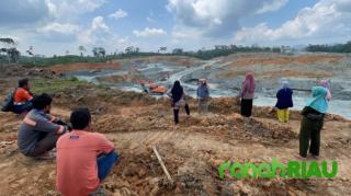 Peledakan Batu Bara di Riau Bikin Rumah Warga Hancur Lagi