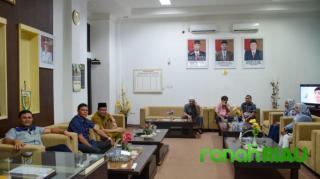 Berikan Contoh Yang Baik, Pasca Lebaran Ketua DPRD Kuansing Langsung Ngantor