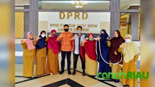 Tak Tanggung-Tanggung Usai Terima SK PD Forum TBM Pelalawan Sambangi Empat Dewan Penasehat Sekaligus