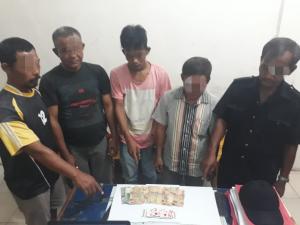 Lagi Asyik Berjudi, Ehhh.. Digrebek, Apes Deh Kena Tangkap Polisi