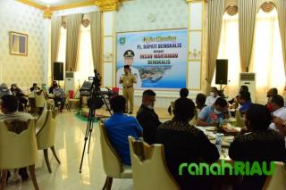 Pj. Bupati Bengkalis Gelar Coffe Morning dan Silaturahmi Bersama Insan Pers di Wisma Sri Mahkota
