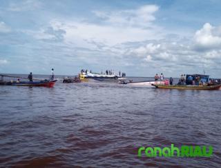 Speed Boat Terbalik di Perairan Kabupaten Inhil