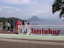 Berburu Indahnya Sunset di Waduk Jatiluhur