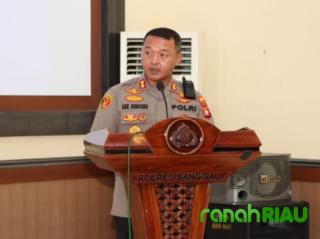 Kombes Pol Ade Kuncoro : Penyelidikan Kasus Penangkapan Excavator di Kuansing Masih Berjalan.!!