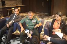 Panglima TNI Dampingi Menlu RI Hadiri Trilateral Meeting Penanggulangan Terorisme