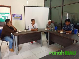 Eratkan Silaturahmi, DPC AJOI Bengkalis Berkunjung ke Desa Pangkalan Batang Barat