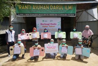 Bersama Tokopedia, Rumah Yatim Berikan Kado Akhir Tahun Di Panti Asuhan