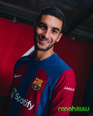 Barcelona Siap Perpanjang kontrak Ferran Torres, Hansi Flick jadikan Andalan Lini Depan