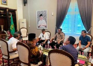 Temui Syamsuar di Kediaman, H. Asmar bahas roda Pemerintahan Kepulauan Meranti 