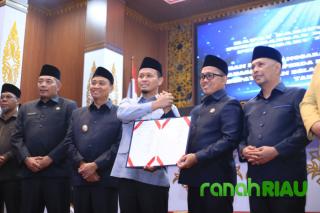 Besaran APBD 2026 Pekanbaru disahkan Rp3,049 Triliun