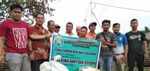 Peduli Korban Kebakaran, Ketua IWO Inhil Serahkan Bantuan