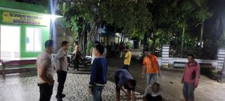 Polsek Tembilahan Hadirkan Budaya Lama Jaga Pos Satkamling Jelang Pemilu 2024