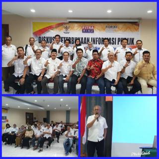 Anggota Forum Wartawan Keterbukaan Informasi (For-KI) Riau dan Pengurus mengikuti Bimtek
