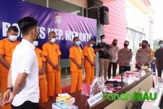 Polres Kepulauan Meranti ringkus komplotan Pelaku pencurian dengan pemberatan
