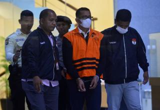 Mereka yang turut diamankan bersama Bupati Meranti, Berikut Daftarnya