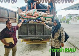 Tekan Inflasi, Pemkab Bengkalis Gandeng PT.BLJ Salurkan 10.000 Paket Sembako Gratis